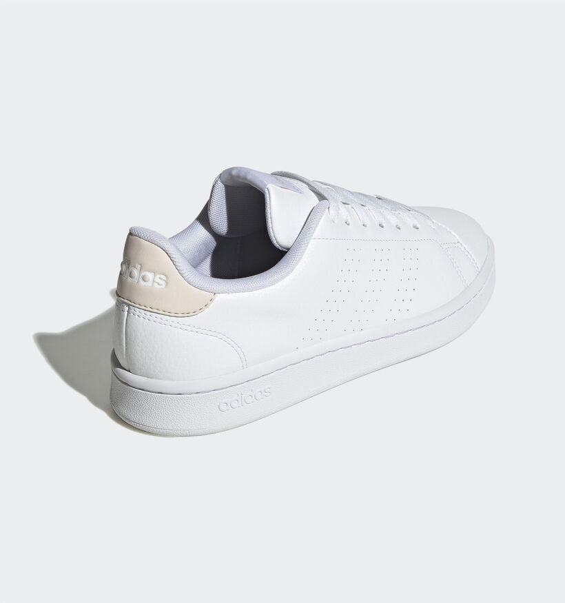 adidas Advantage Baskets en Blanc pour femmes (341435)