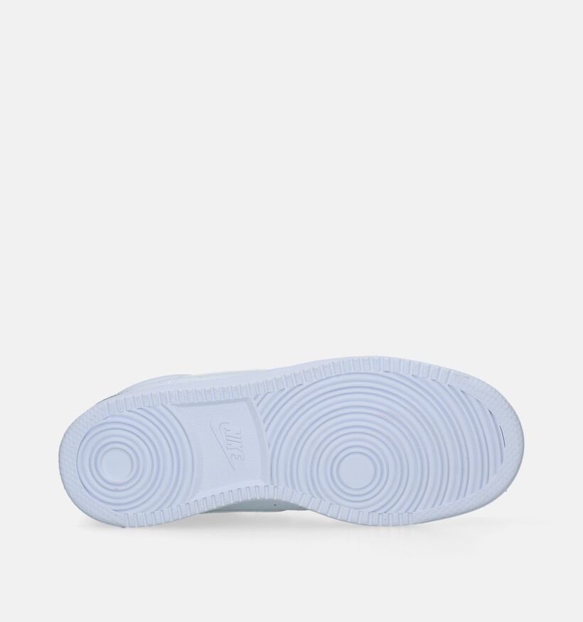 Nike Court Vision Mid Baskets en Blanc pour femmes (339830)