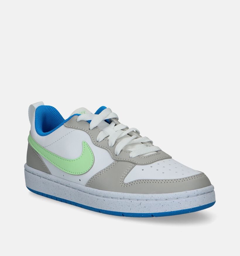 Nike Court Borough Low 2 Baskets en Blanc pour filles (341572)