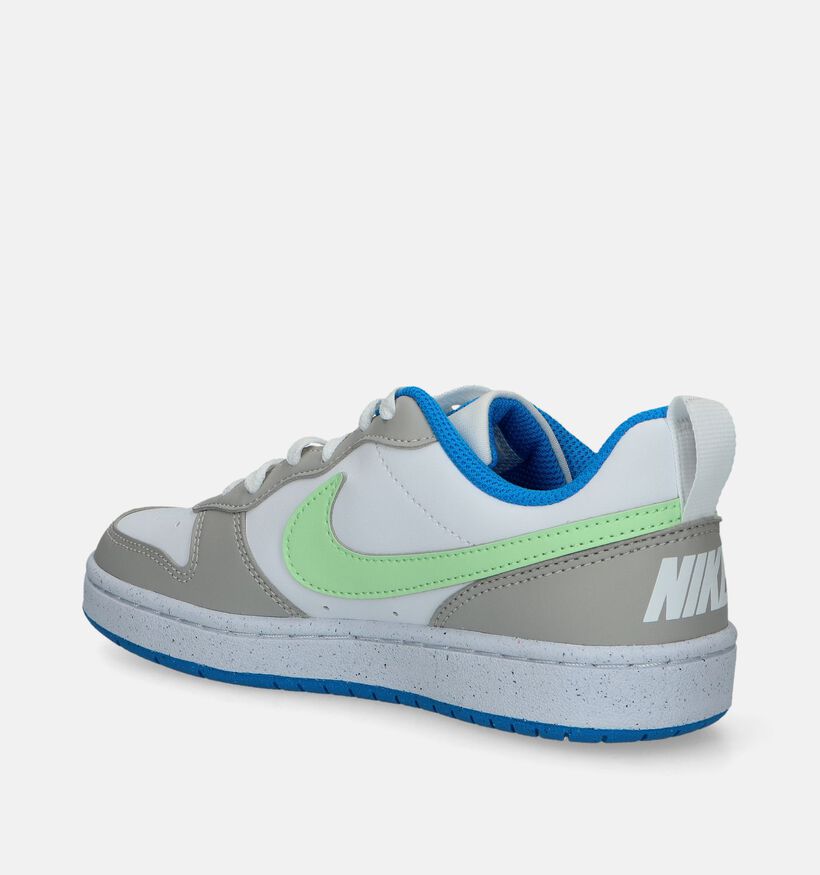 Nike Court Borough Low 2 Baskets en Blanc pour filles (341572)