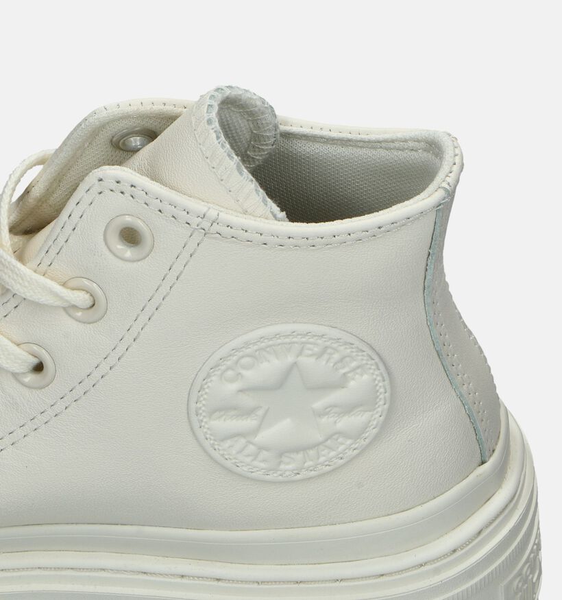 Converse CT All Star Lugged Heel Baskets en Blanc pour femmes (343982)