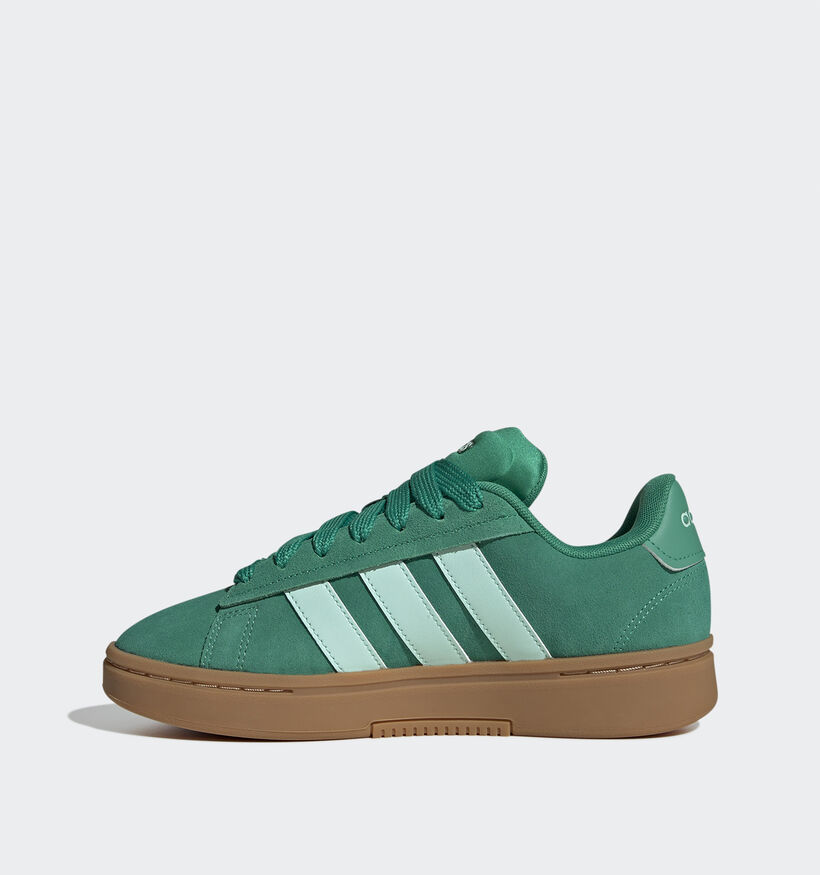 adidas Grand Court Alpha Baskets en Vert pour femmes (345733)