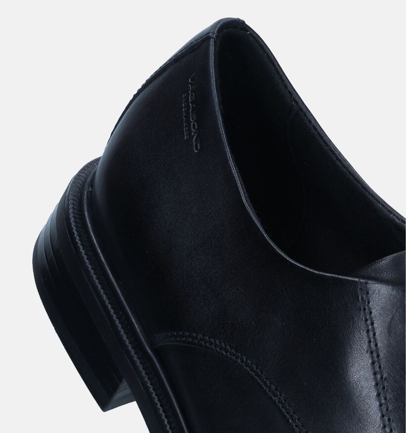 Vagabond Shoemakers Amina Chaussures à lacets en Noir pour femmes (343782)