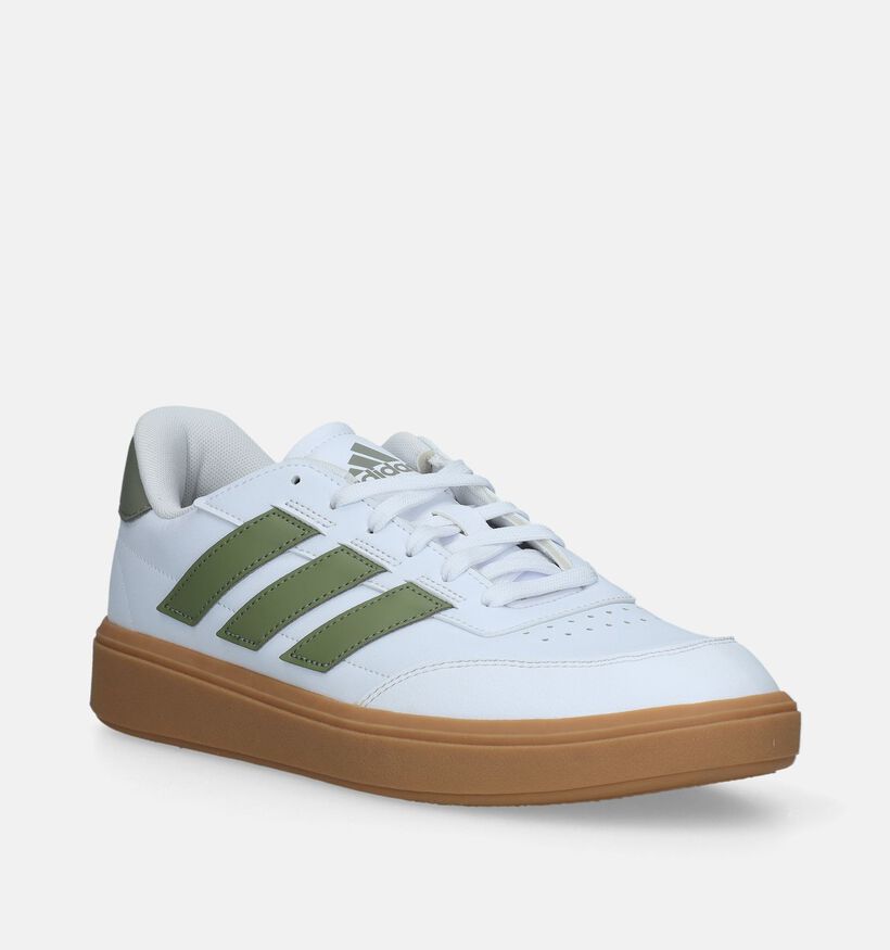 adidas Courtblock Baskets en Blanc pour hommes (343243)