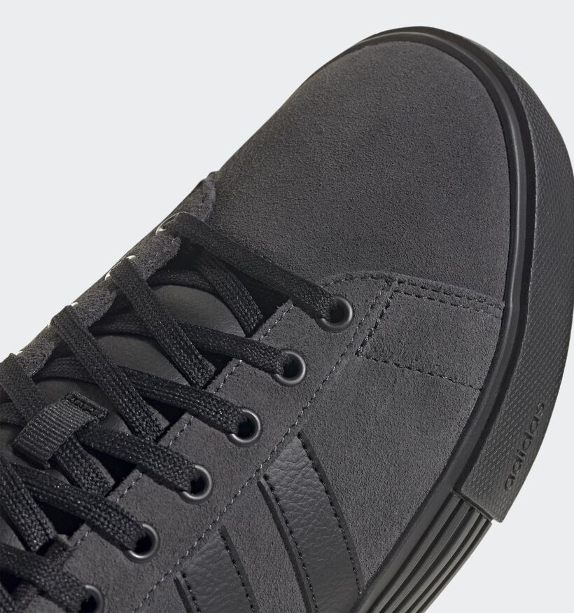 adidas Daily 4.0 Baskets en Noir pour hommes (348953)